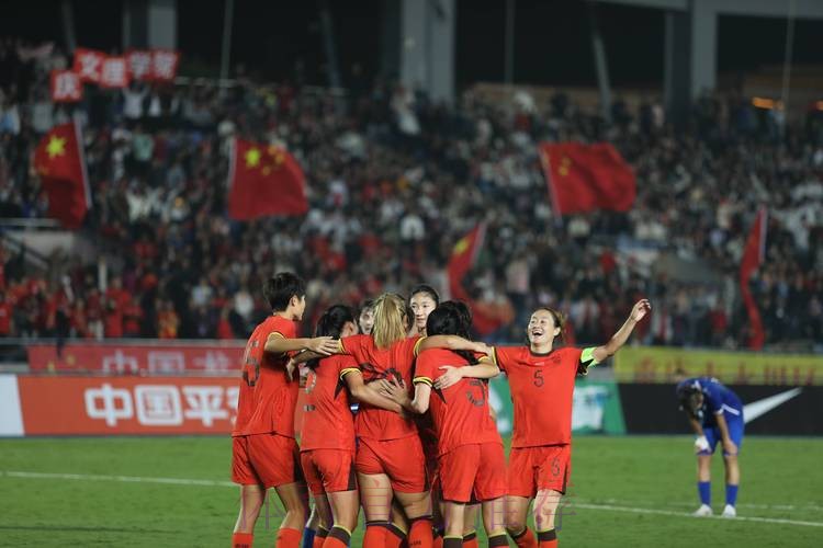 女足联赛27轮-上海2-0继续领跑 解放军第8